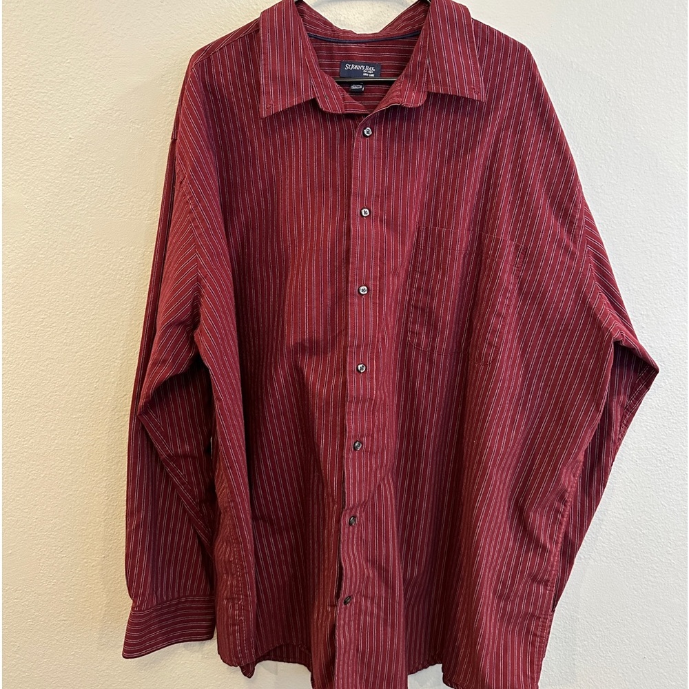St. John’s Bay 3XLT Long Sleeve Button Down Shirt in Burgundy (Used)